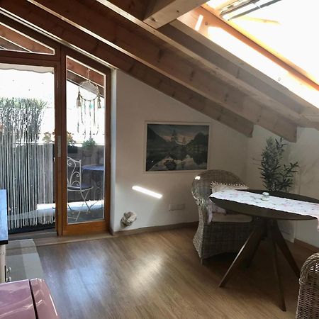 Ferienwohnung Seinerzeit - Kuschelige Dachwohnung เชอเนา อัม เคอนิกเซ ภายนอก รูปภาพ
