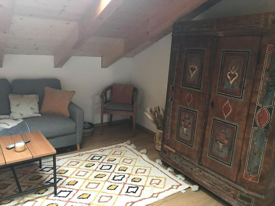 Ferienwohnung Seinerzeit - Kuschelige Dachwohnung เชอเนา อัม เคอนิกเซ ภายนอก รูปภาพ