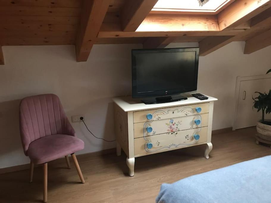 Ferienwohnung Seinerzeit - Kuschelige Dachwohnung เชอเนา อัม เคอนิกเซ ภายนอก รูปภาพ